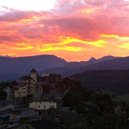 Apartament Gran Pirineu Montferrer Buitenkant foto